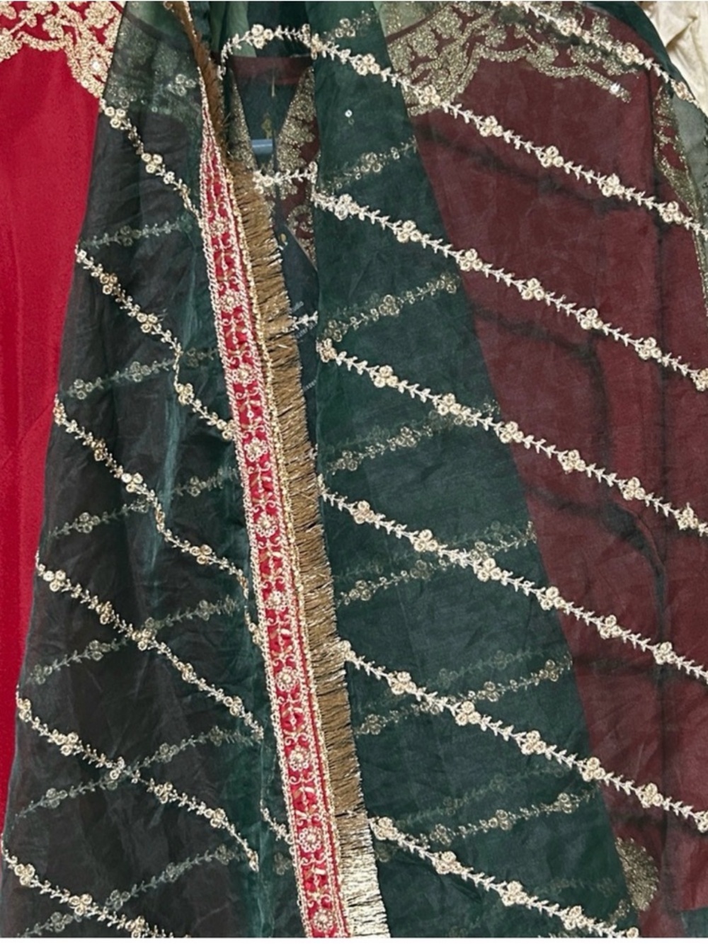 Pakistani designer— Ali Xeeshan https://alixeeshanempire.com - Picture 8 of 9